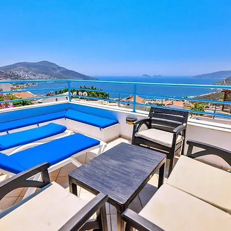 Center 4 Bedroom 8119 Villa Kalkan