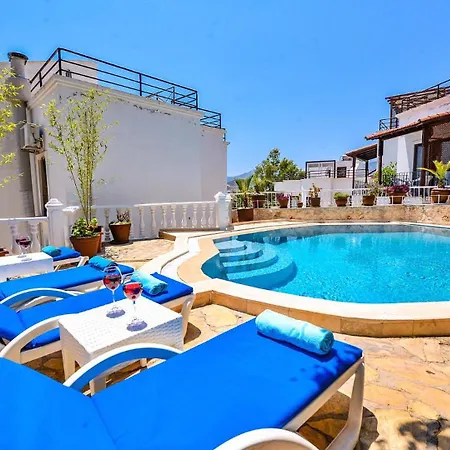 Center 4 Bedroom 8119 Villa Kalkan