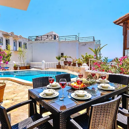 Center 4 Bedroom 8119 * Kalkan