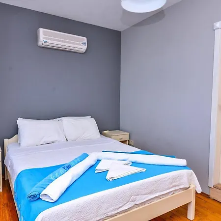 וילה Center 4 Bedroom 8119