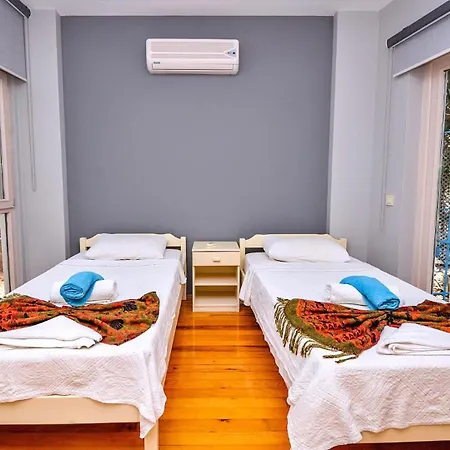 וילה Center 4 Bedroom 8119 *